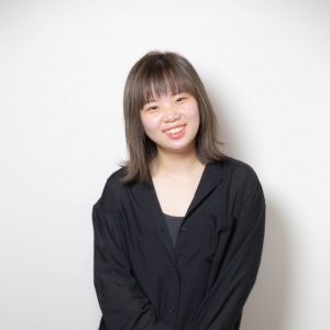 川元 汐音